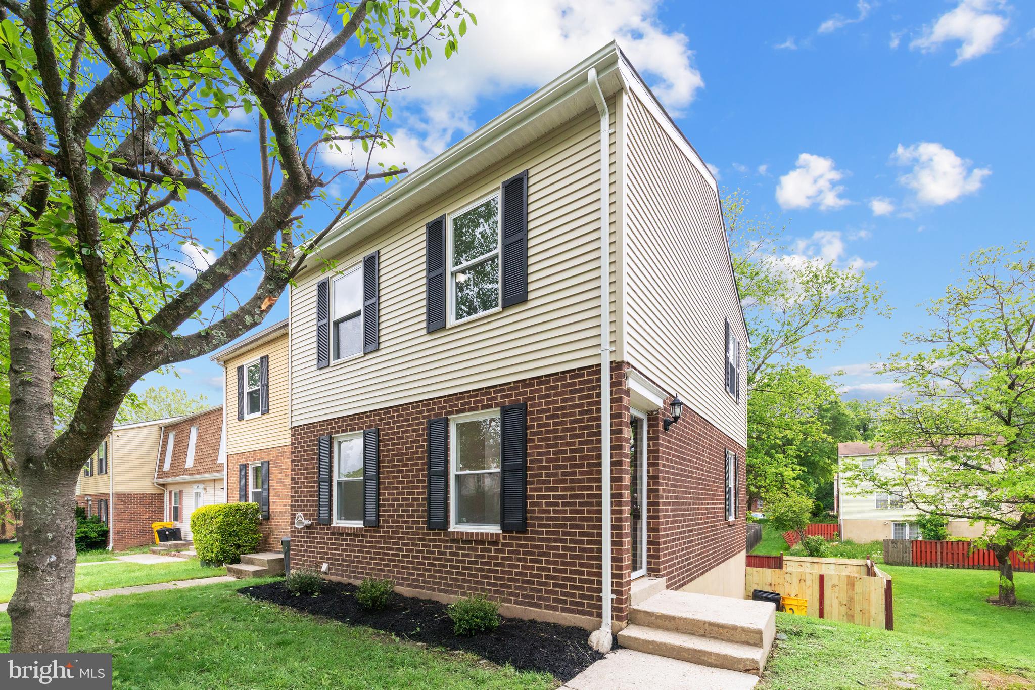 1825 JAYBIRD COURT