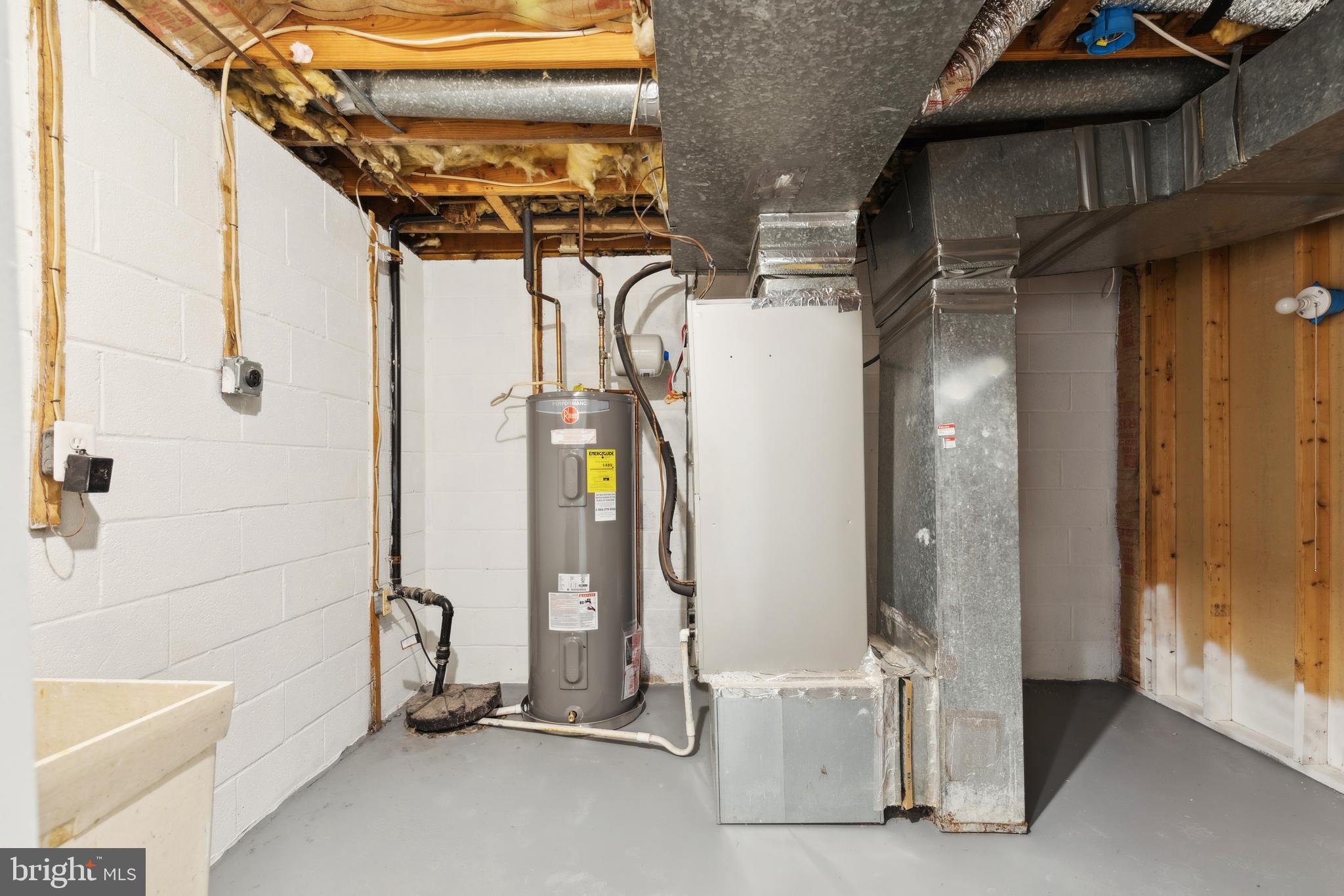 SPRING MEADOWS CONDO - Residential