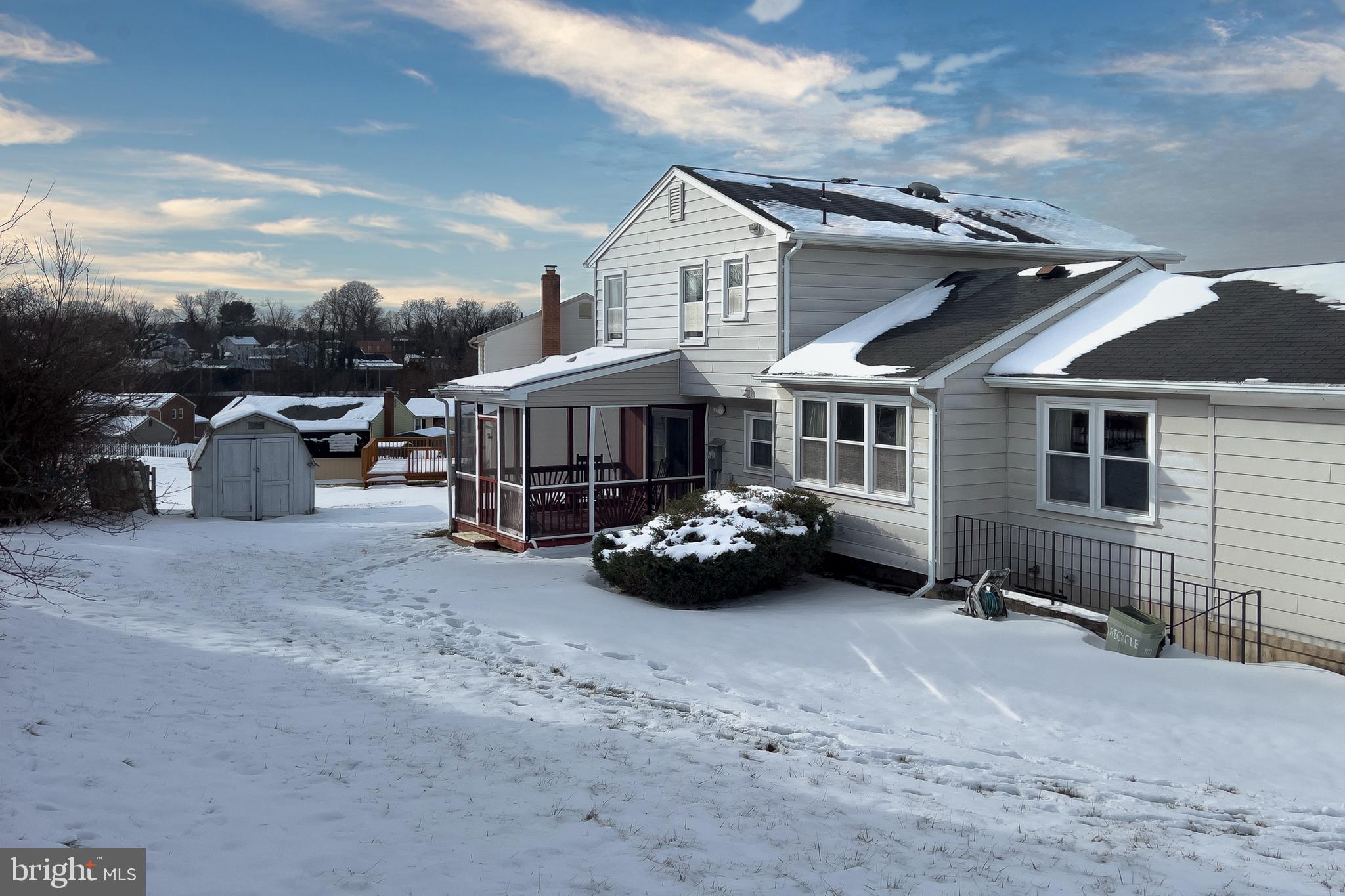 JOHNNYCAKE - Residential