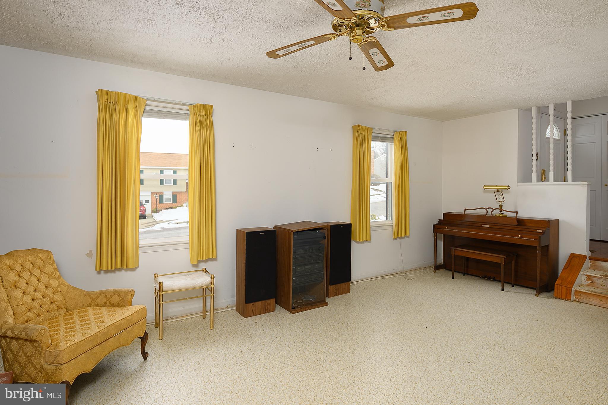 JOHNNYCAKE - Residential