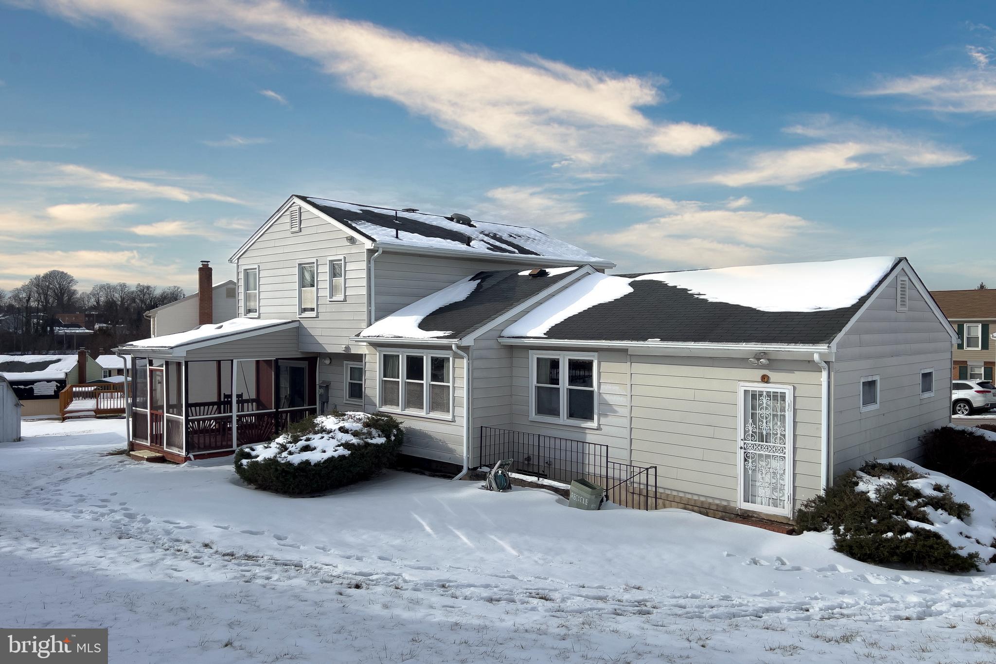 JOHNNYCAKE - Residential