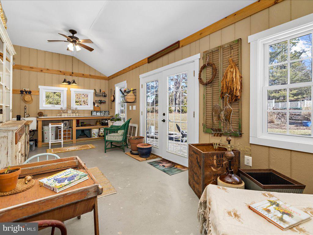 REGULARS - Residential