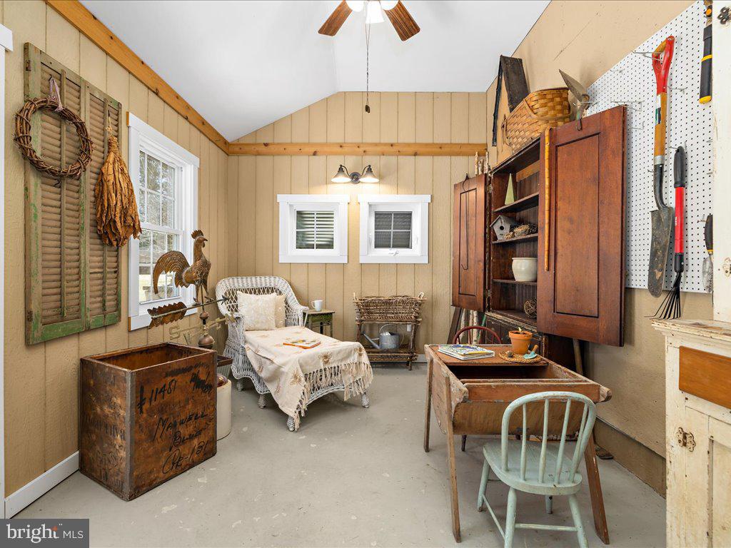 REGULARS - Residential