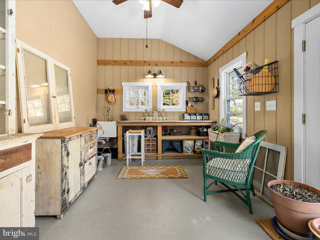 REGULARS - Residential