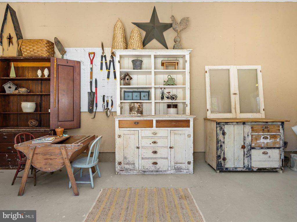 REGULARS - Residential