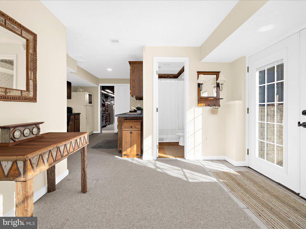 REGULARS - Residential