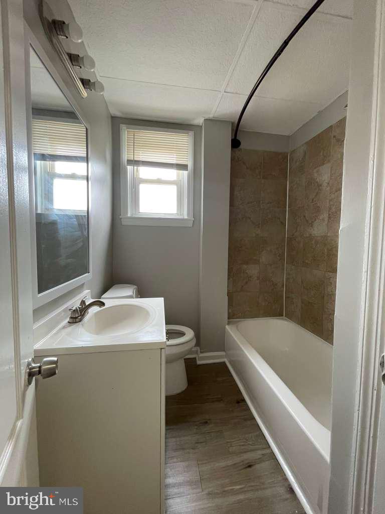 COLD SPRING NEWTOWN - Residential Lease