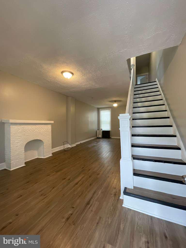 COLD SPRING NEWTOWN - Residential Lease