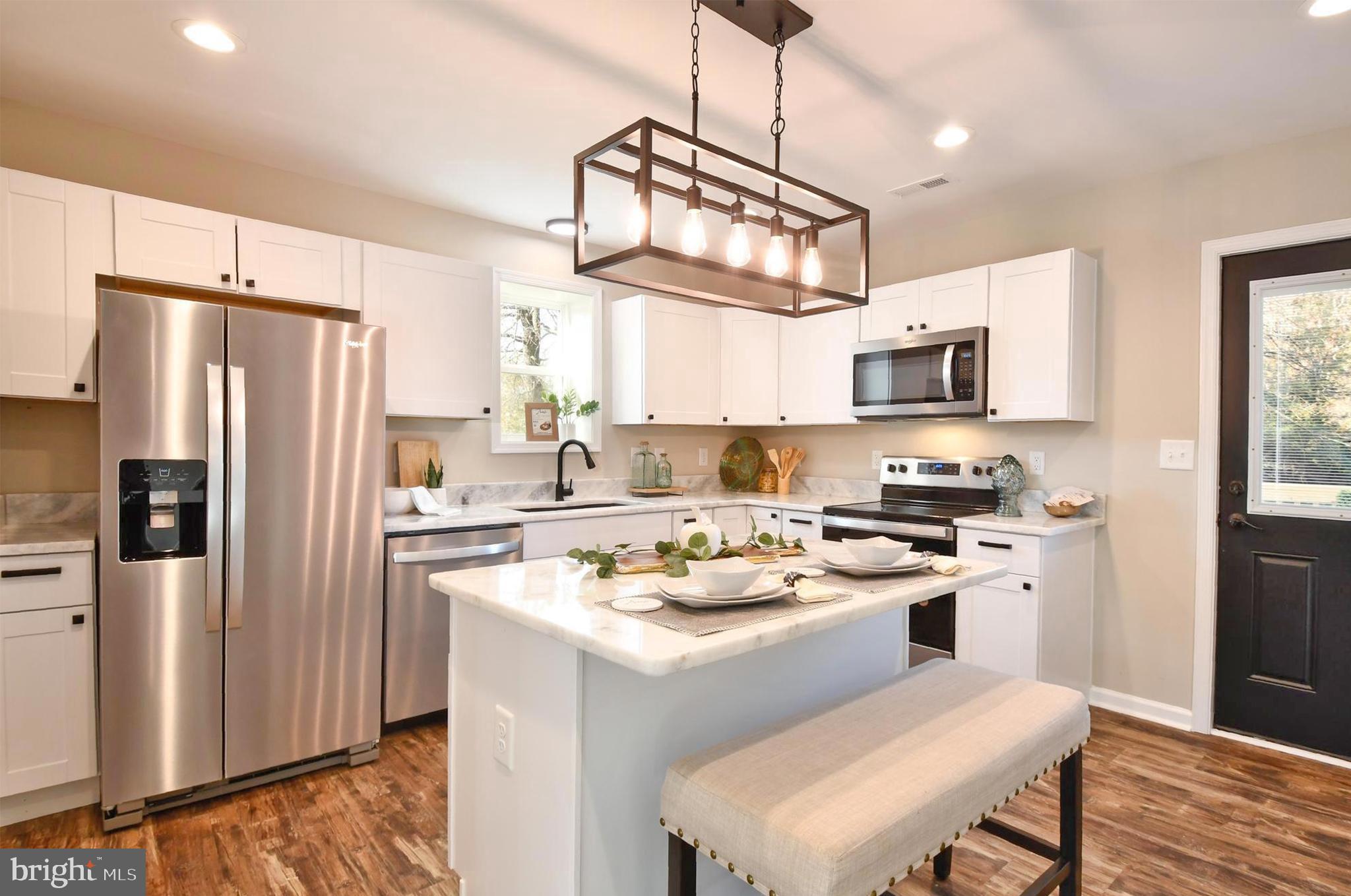 UNIONVILLE - Residential Lease