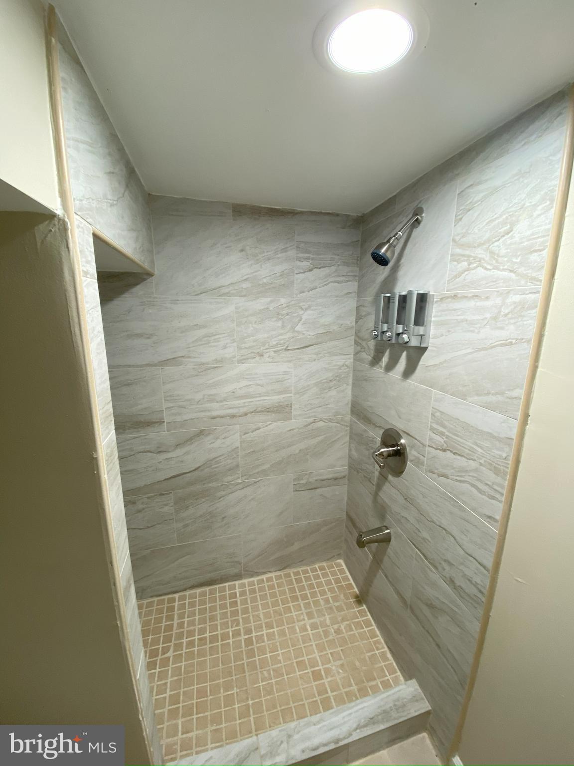 WASHINGTON SQ WEST - Residential