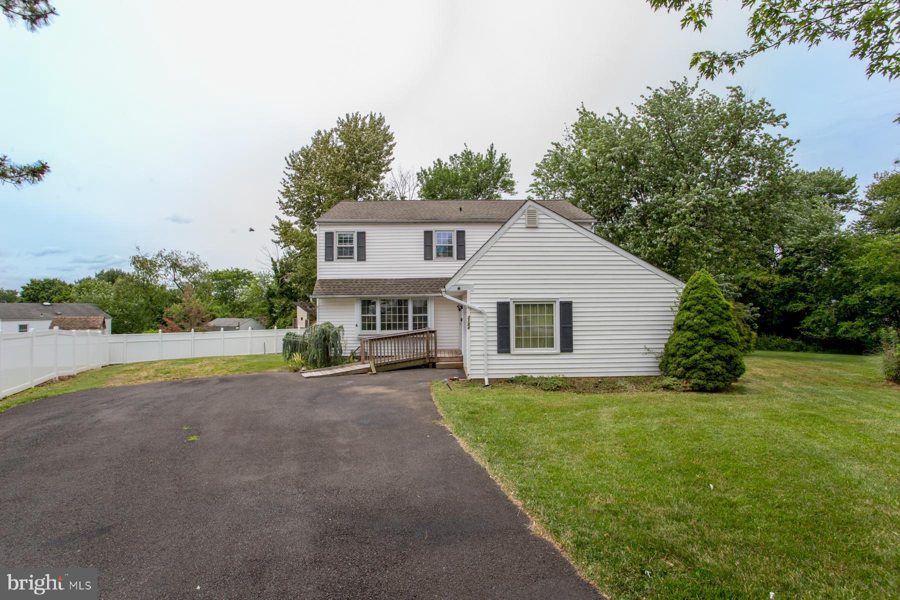 PALOMINO GLEN - Residential