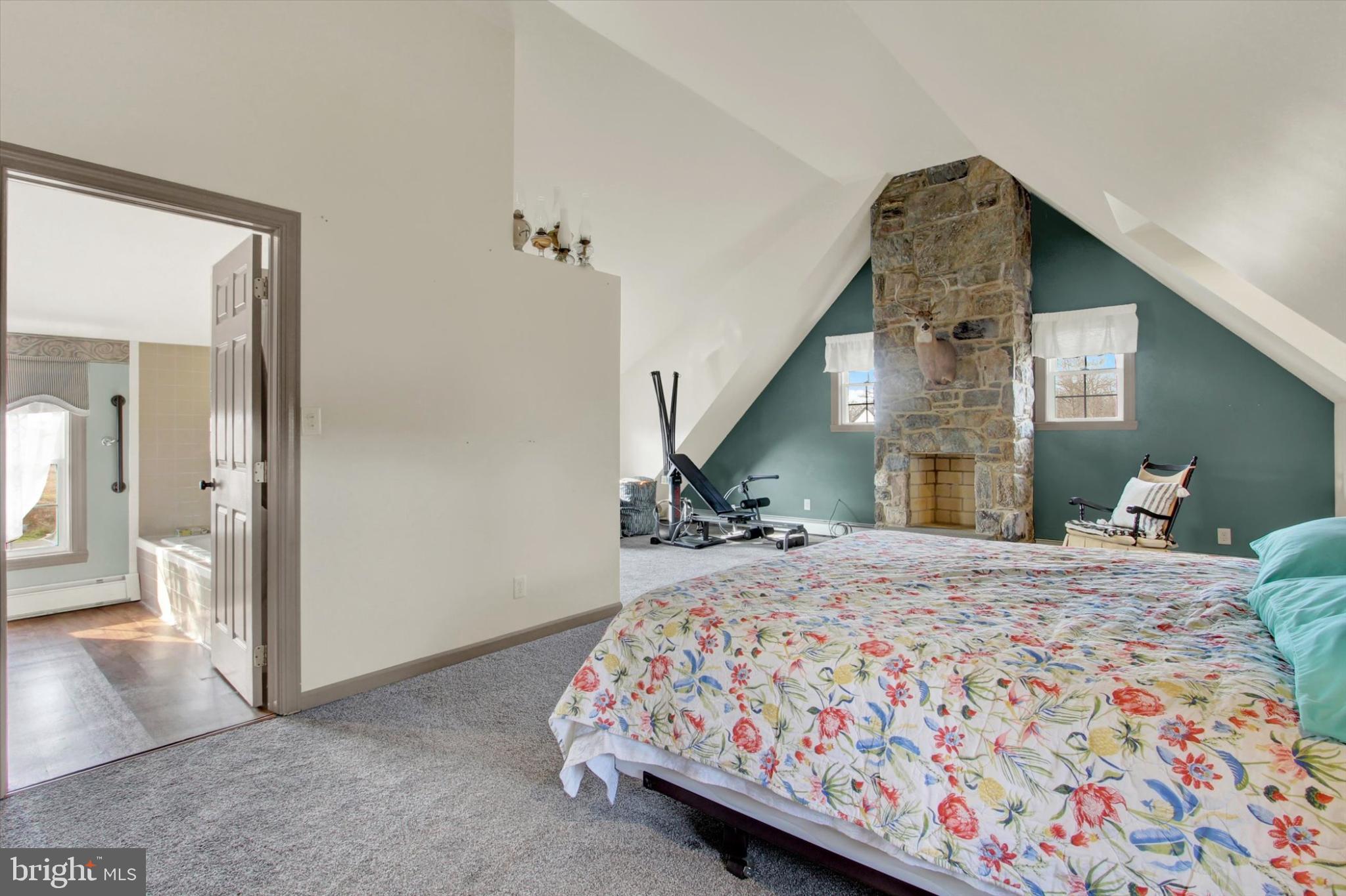 NEW CHESTER - Residential