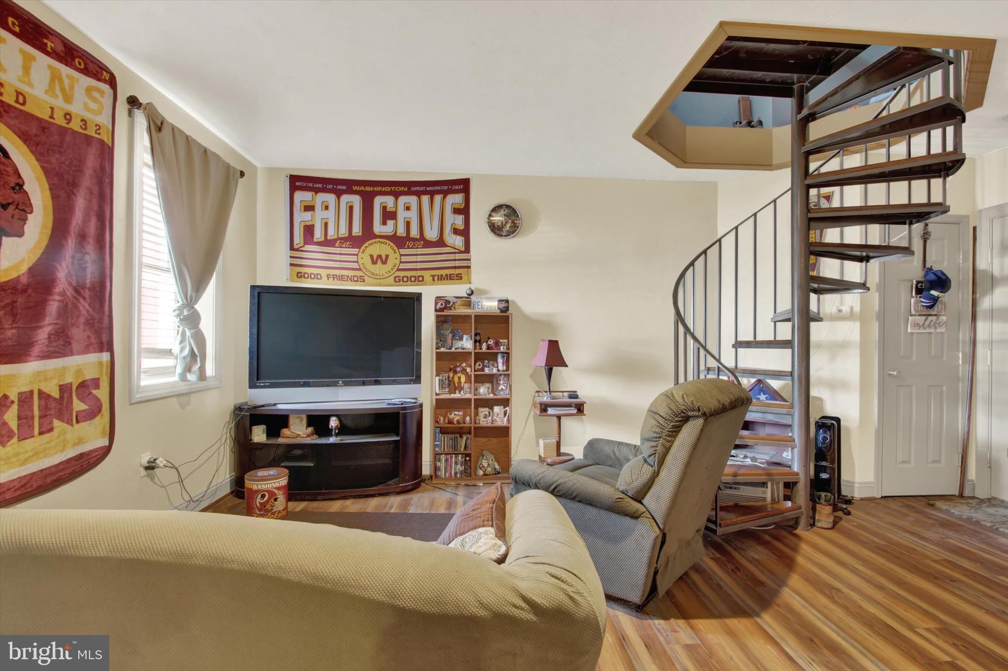 NEW CHESTER - Residential