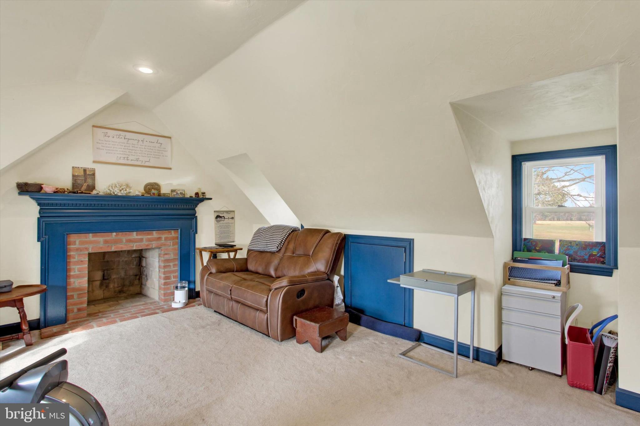 NEW CHESTER - Residential