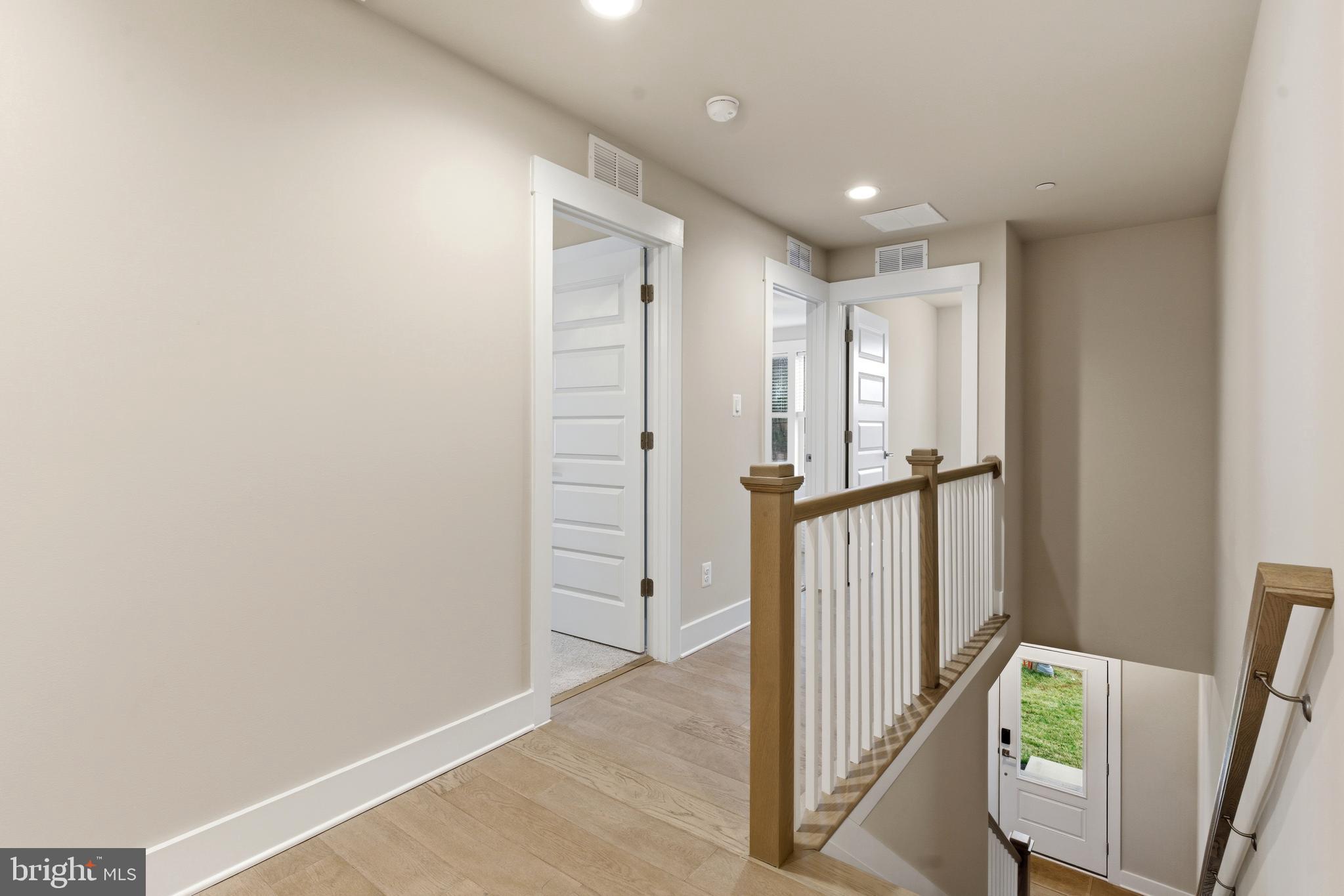 WATERS EDGE - Residential