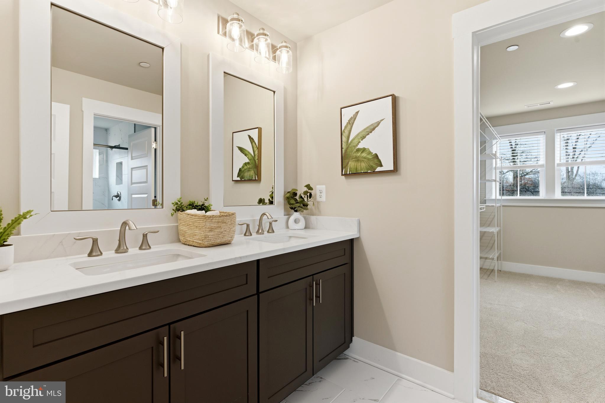 WATERS EDGE - Residential