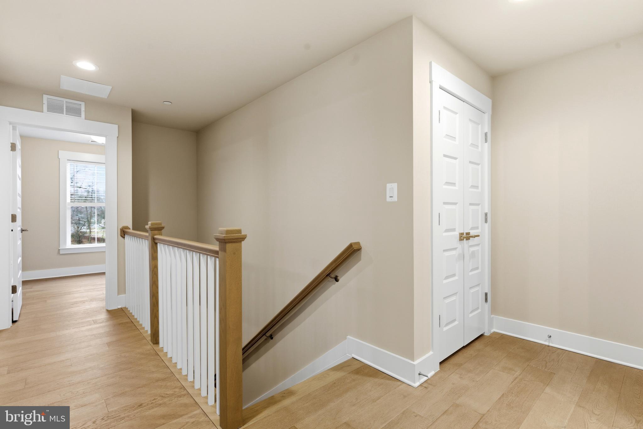 WATERS EDGE - Residential