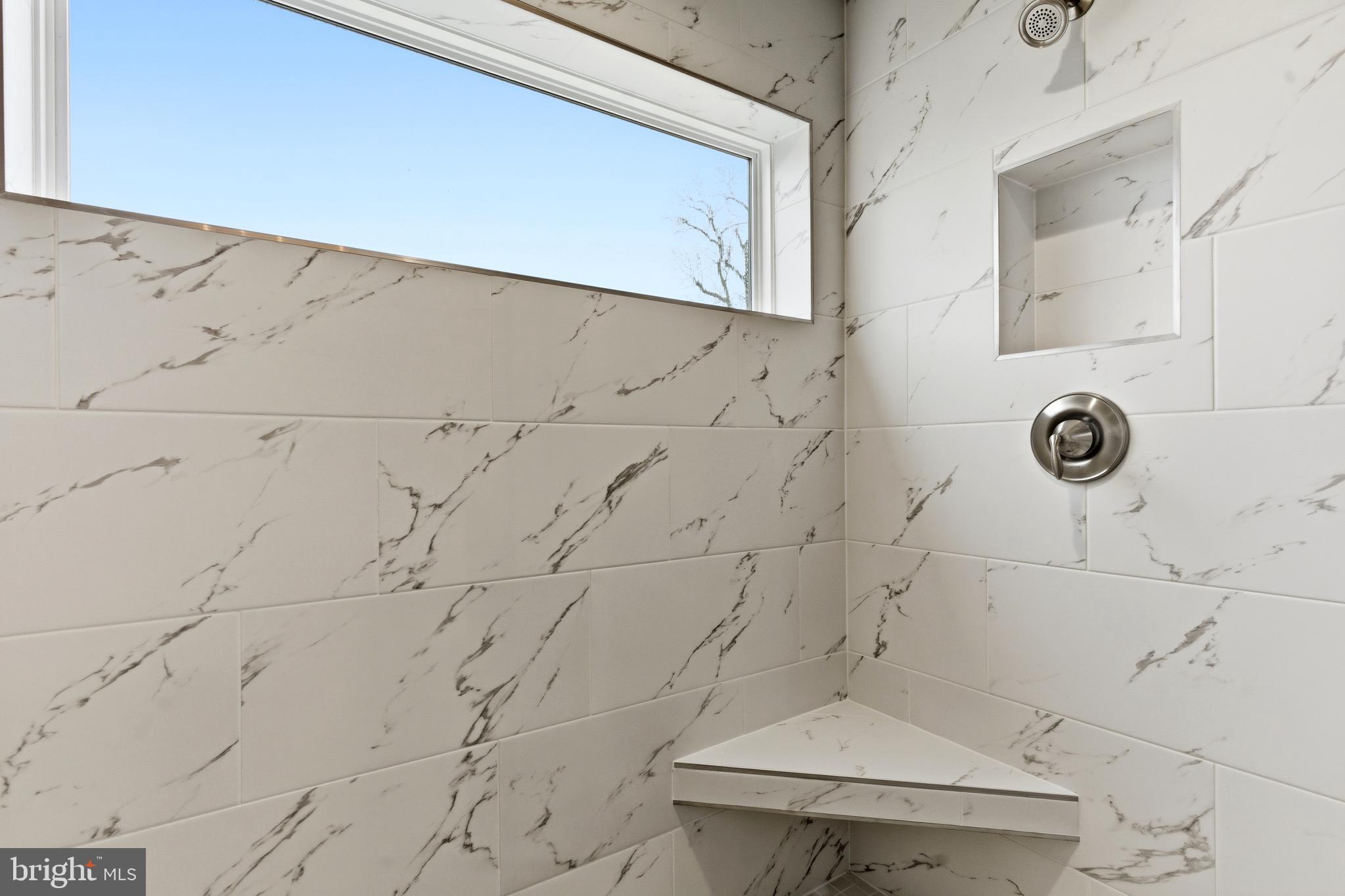 WATERS EDGE - Residential