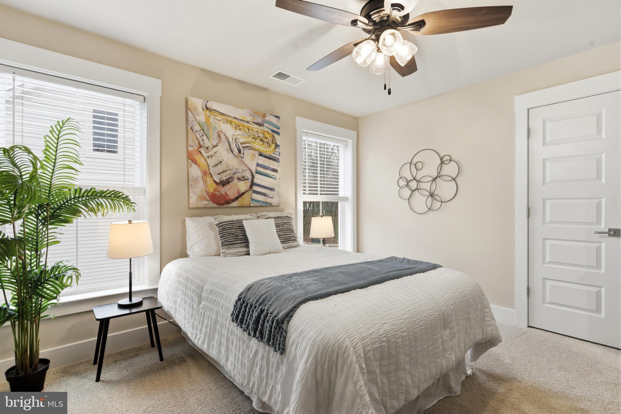 WATERS EDGE - Residential