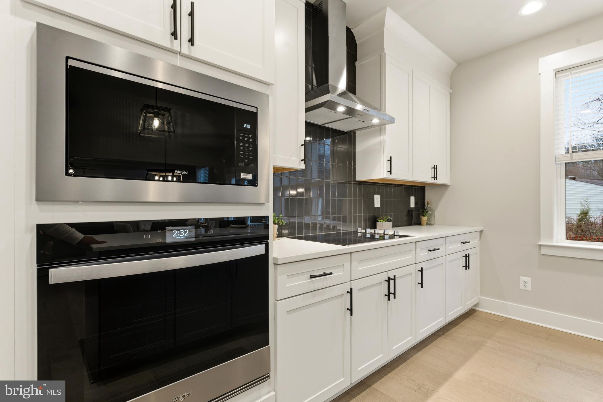 WATERS EDGE - Residential