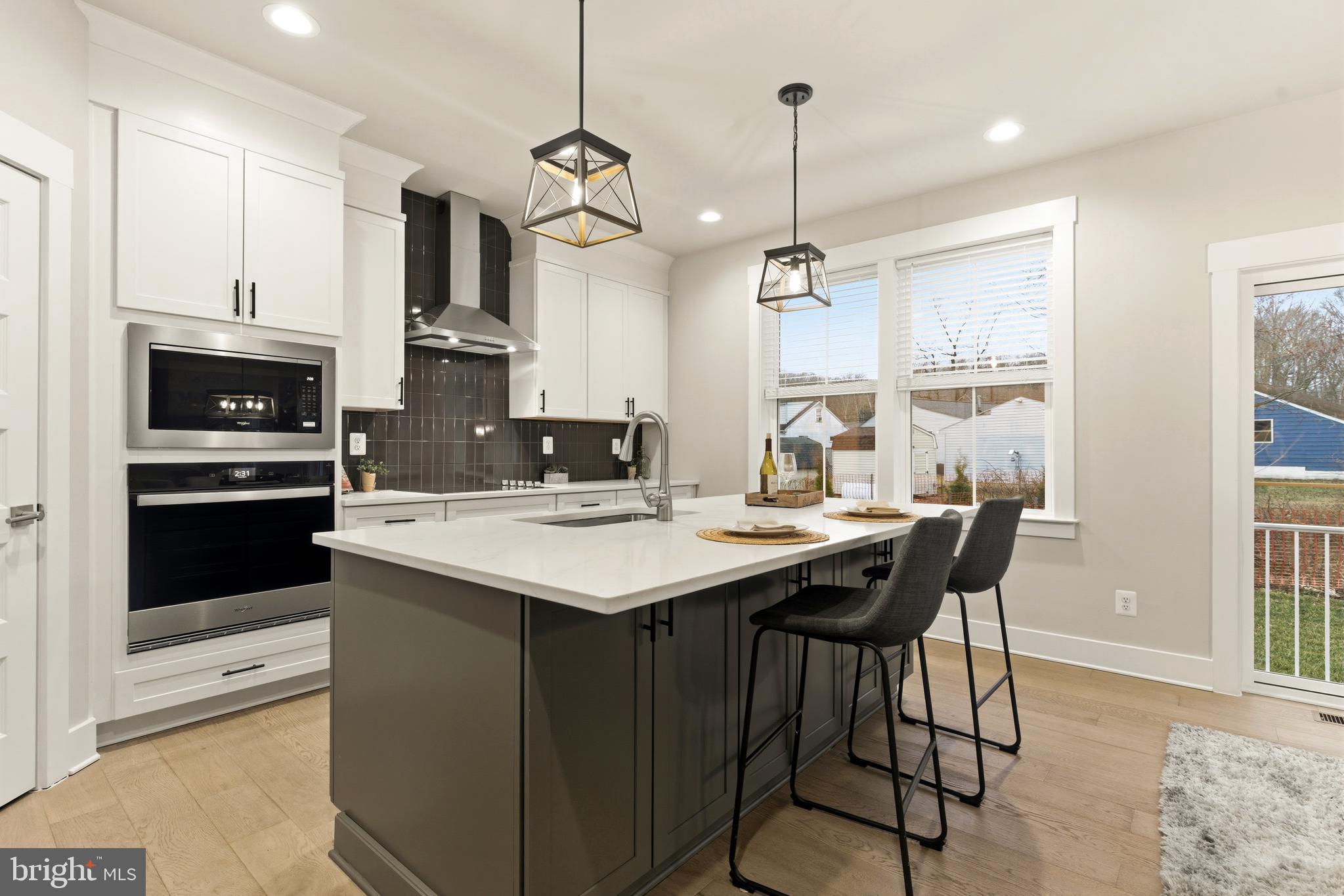 WATERS EDGE - Residential