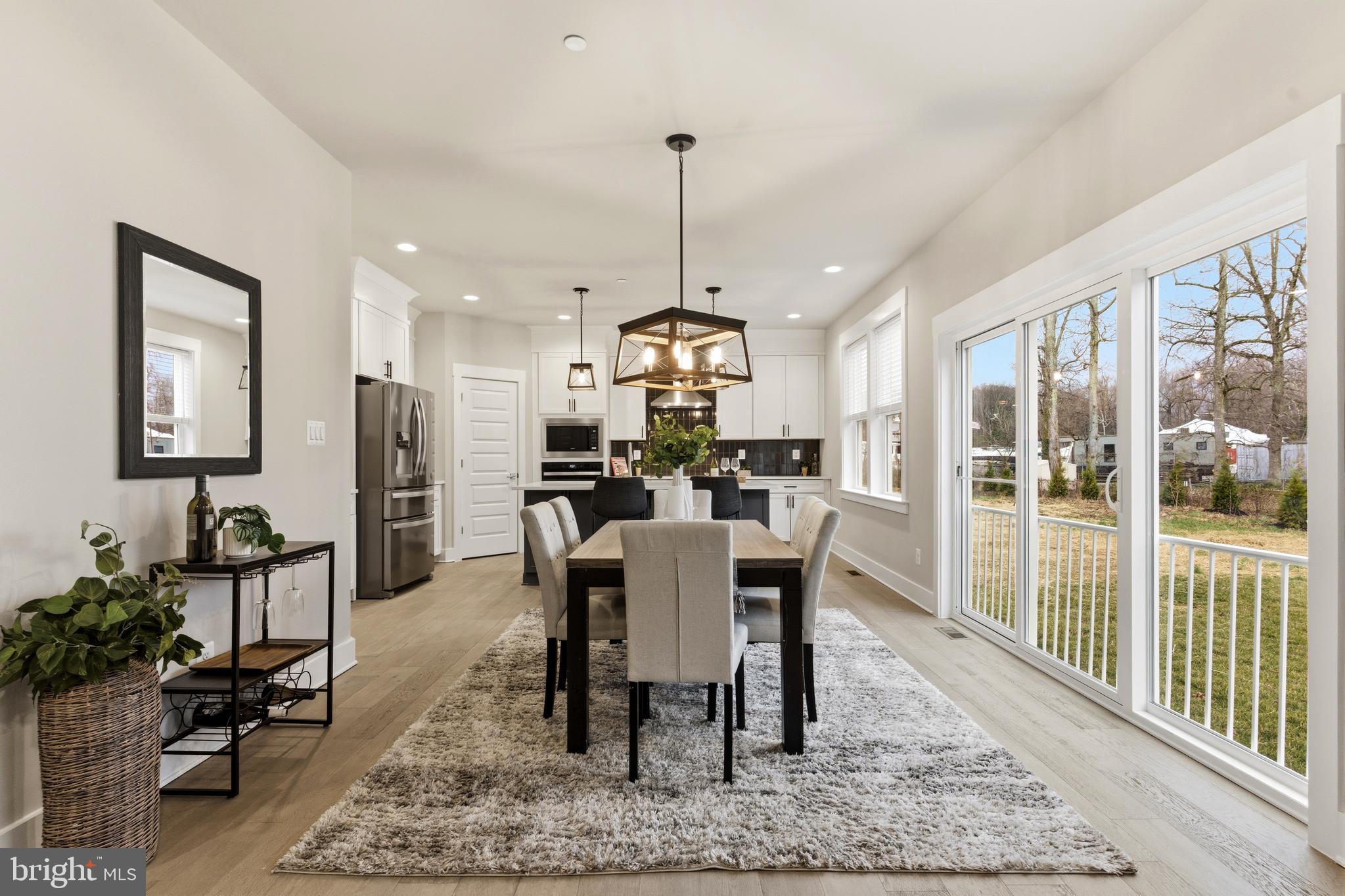 WATERS EDGE - Residential