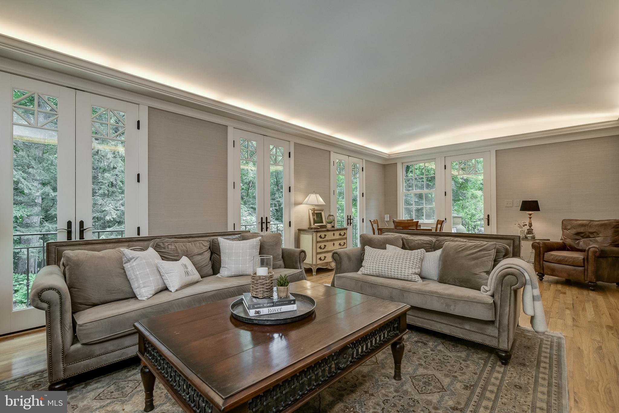 POTOMAC CHASE - Residential