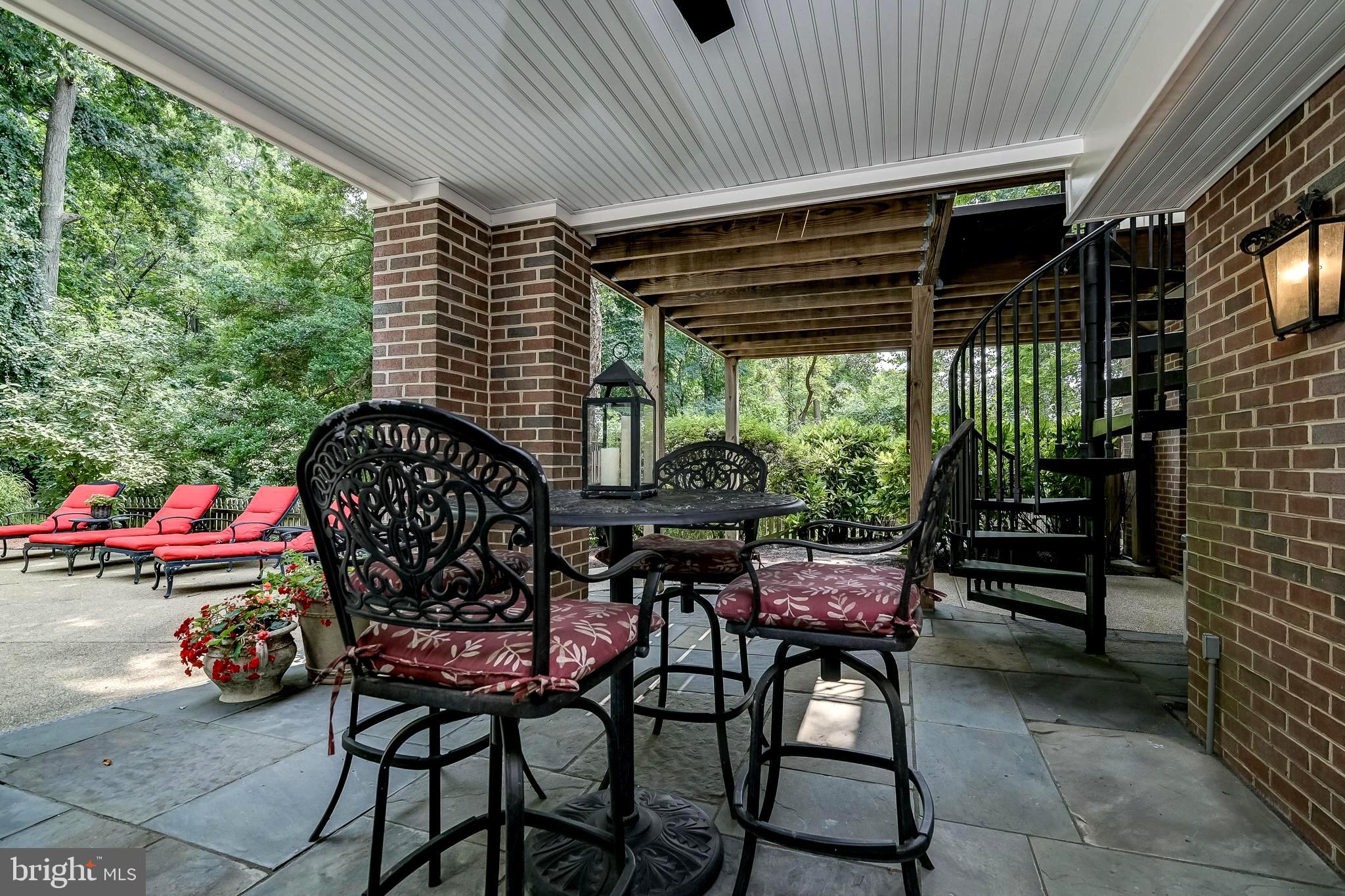 POTOMAC CHASE - Residential