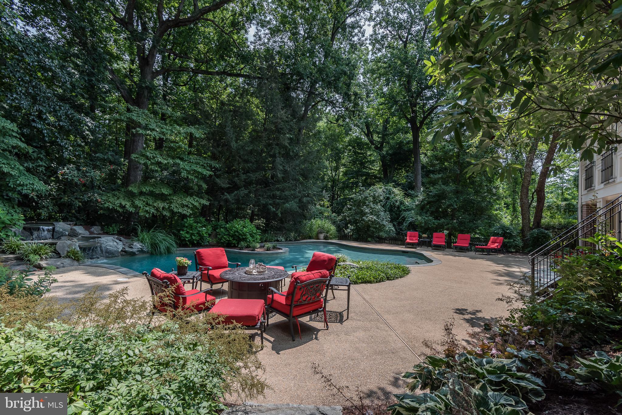 POTOMAC CHASE - Residential