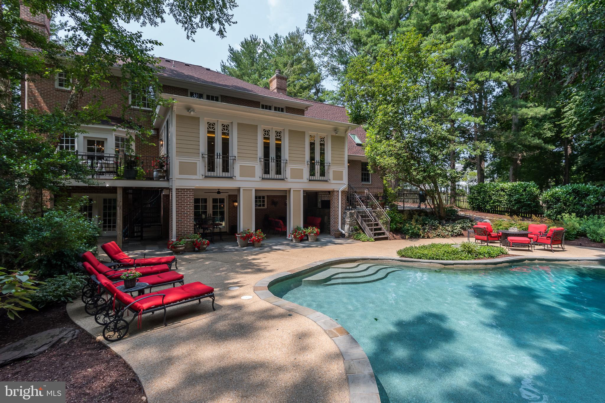 POTOMAC CHASE - Residential