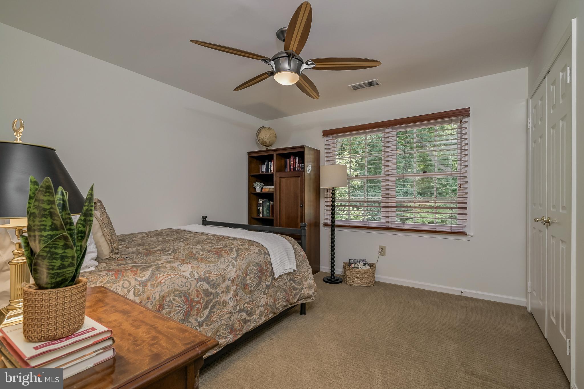 POTOMAC CHASE - Residential