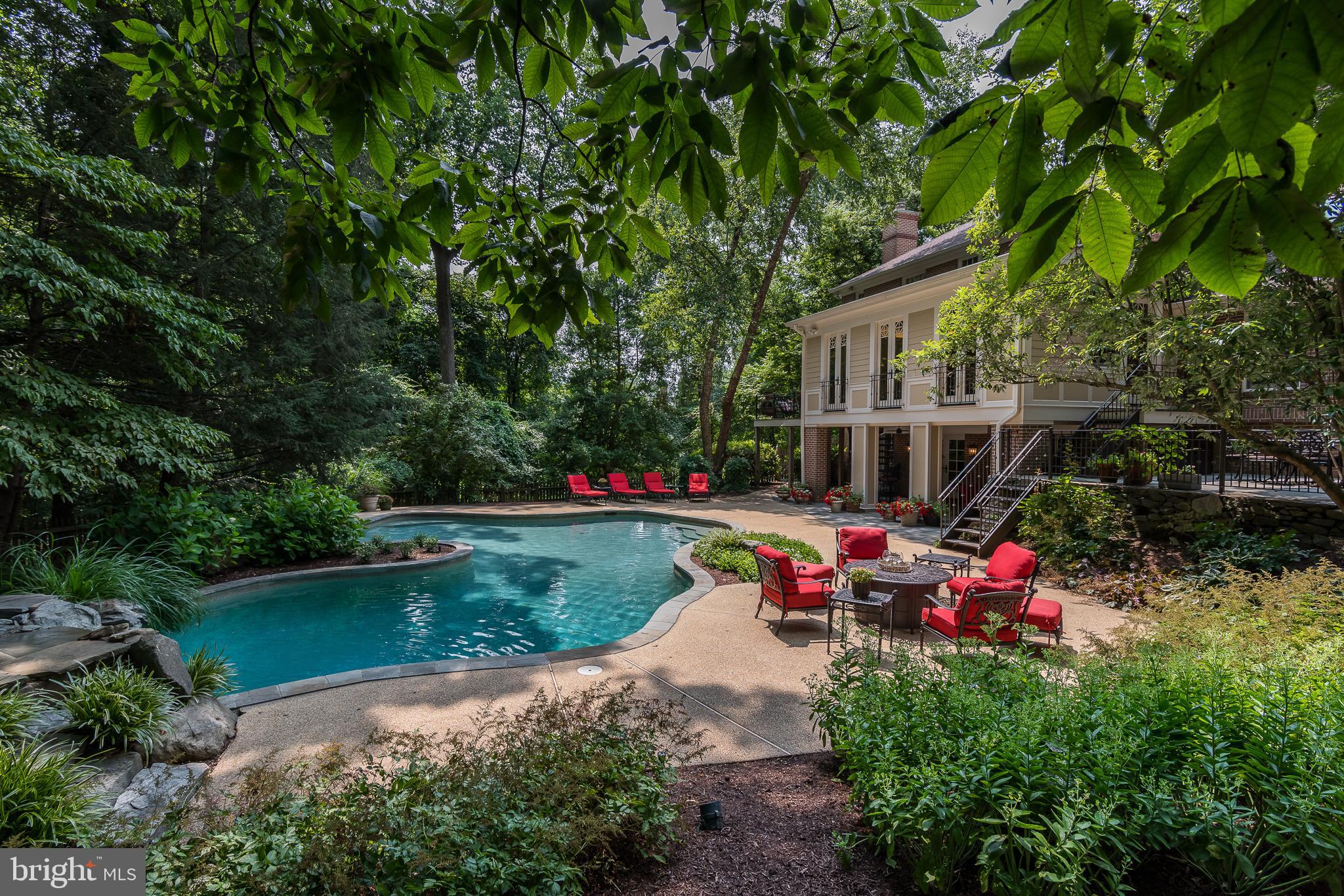 POTOMAC CHASE - Residential