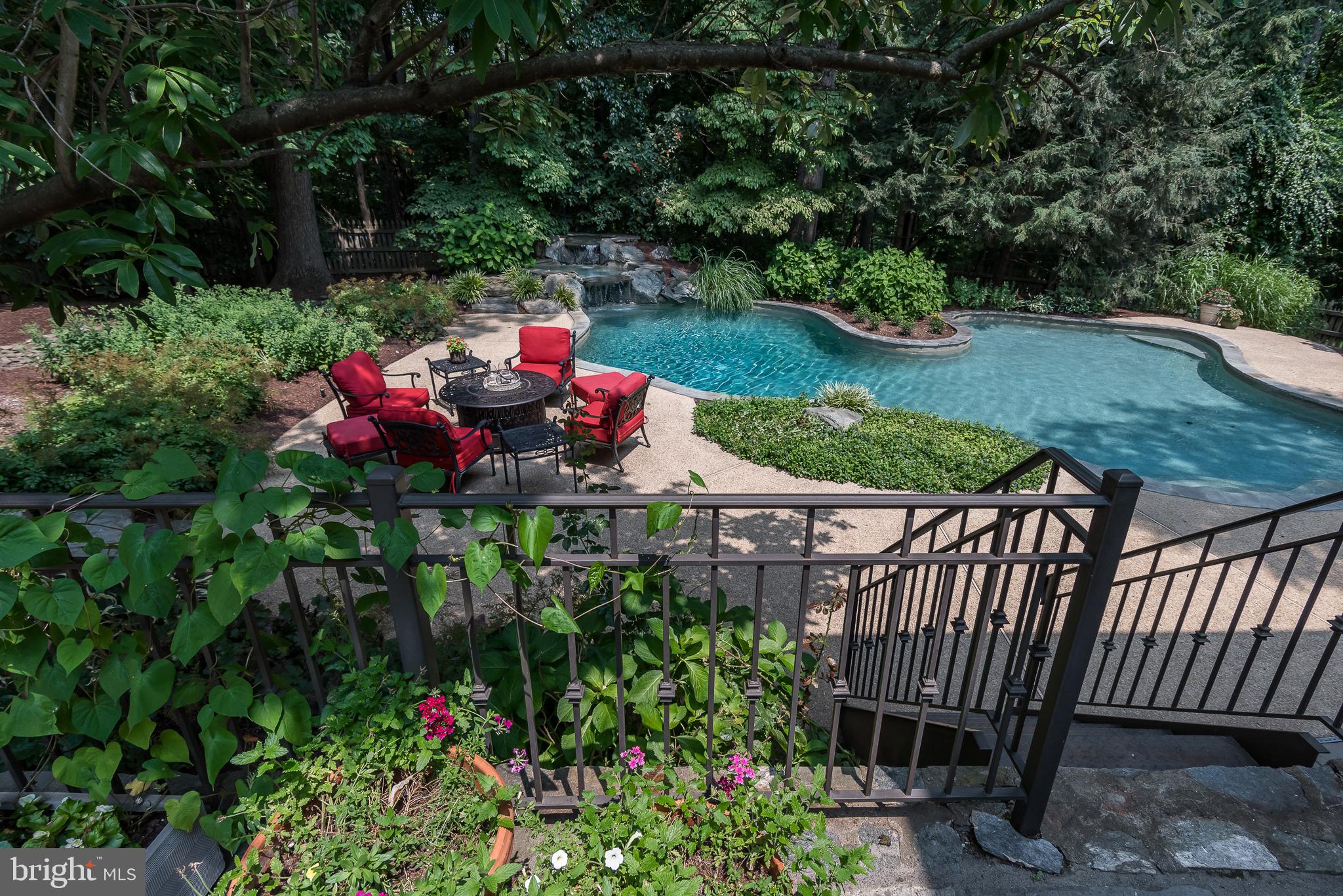 POTOMAC CHASE - Residential