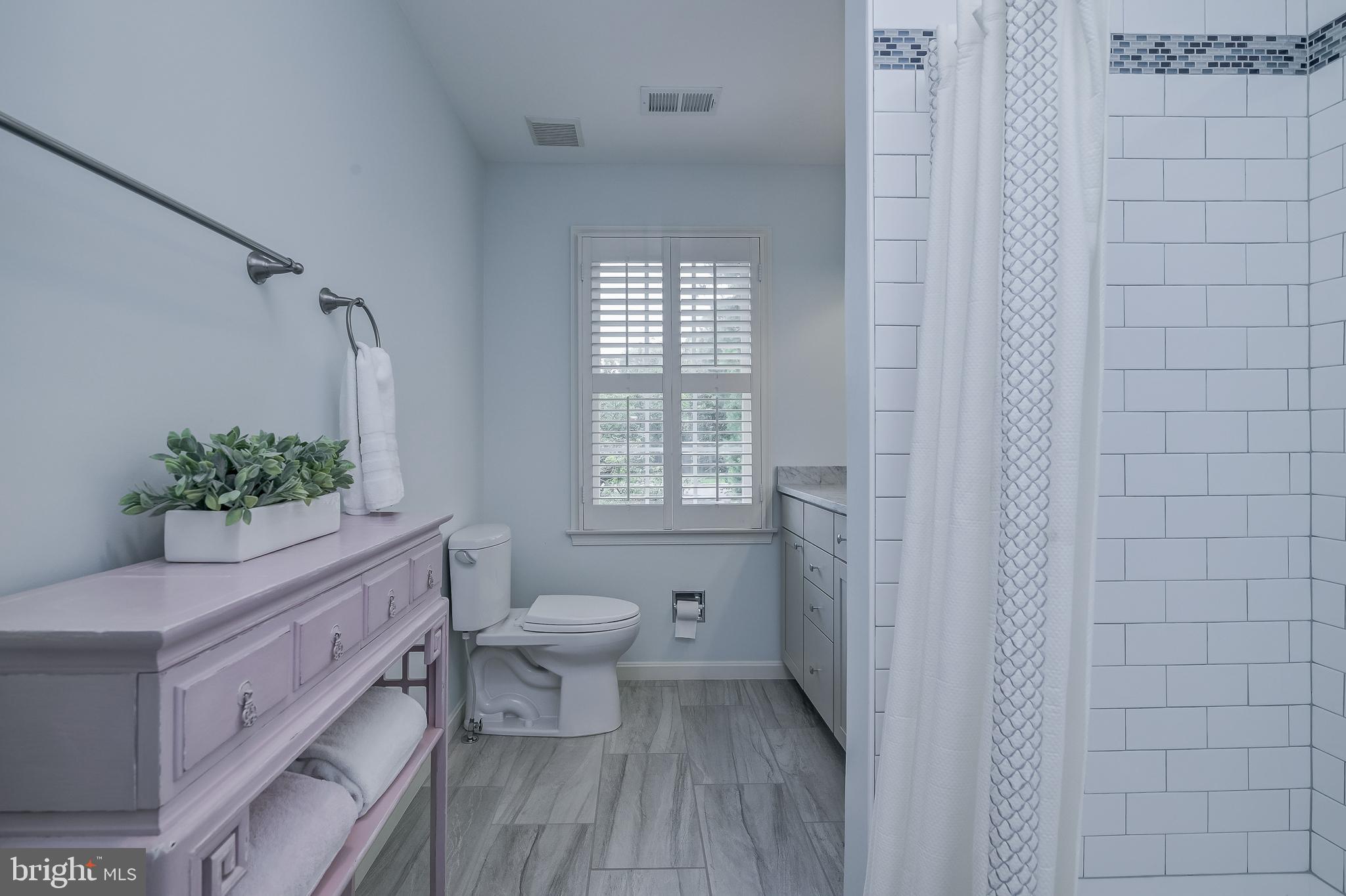 POTOMAC CHASE - Residential