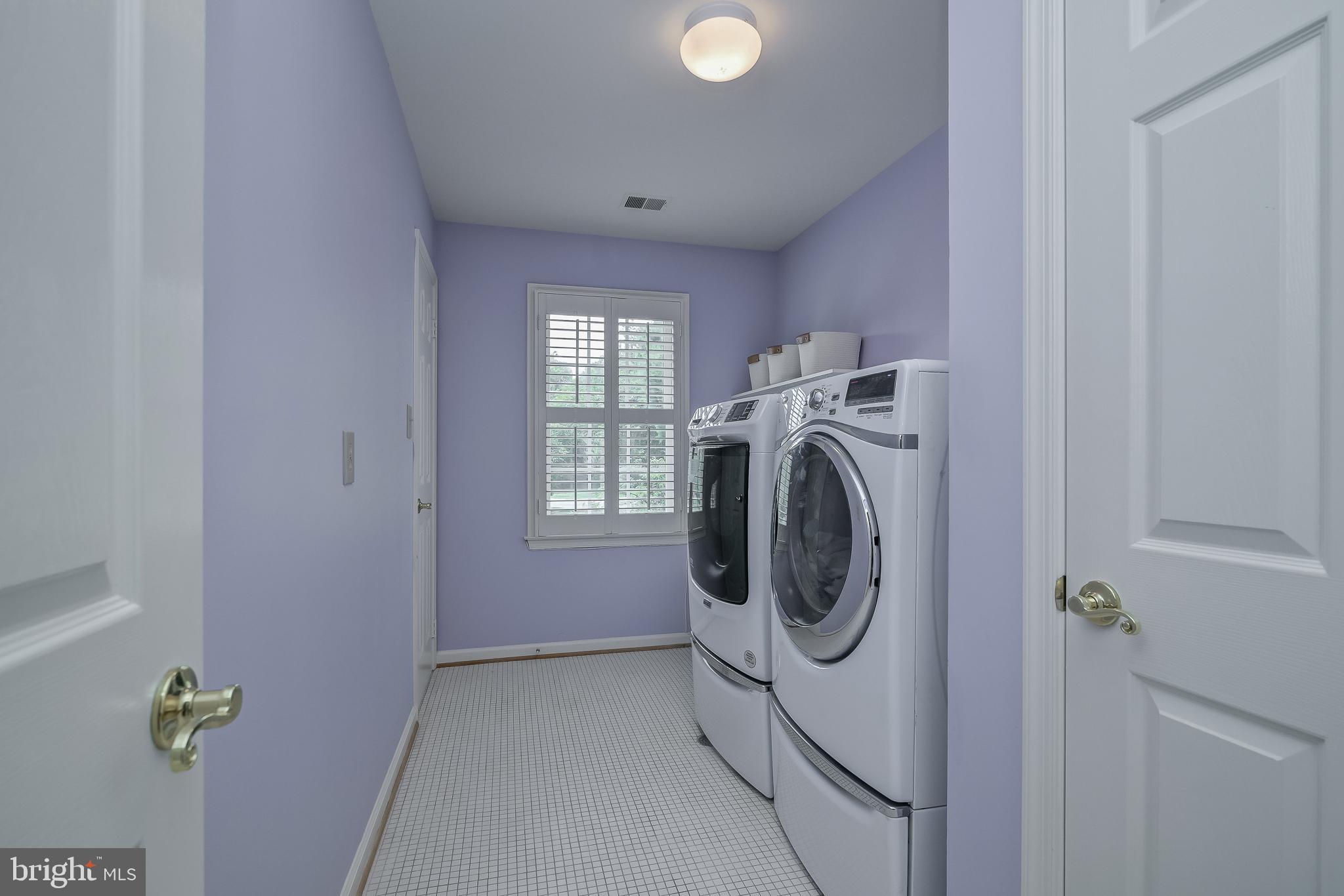 POTOMAC CHASE - Residential