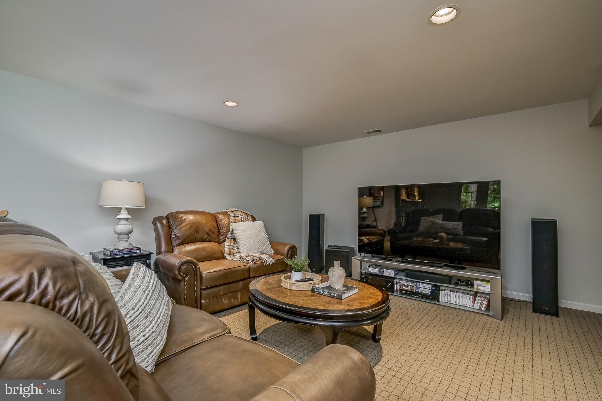 POTOMAC CHASE - Residential