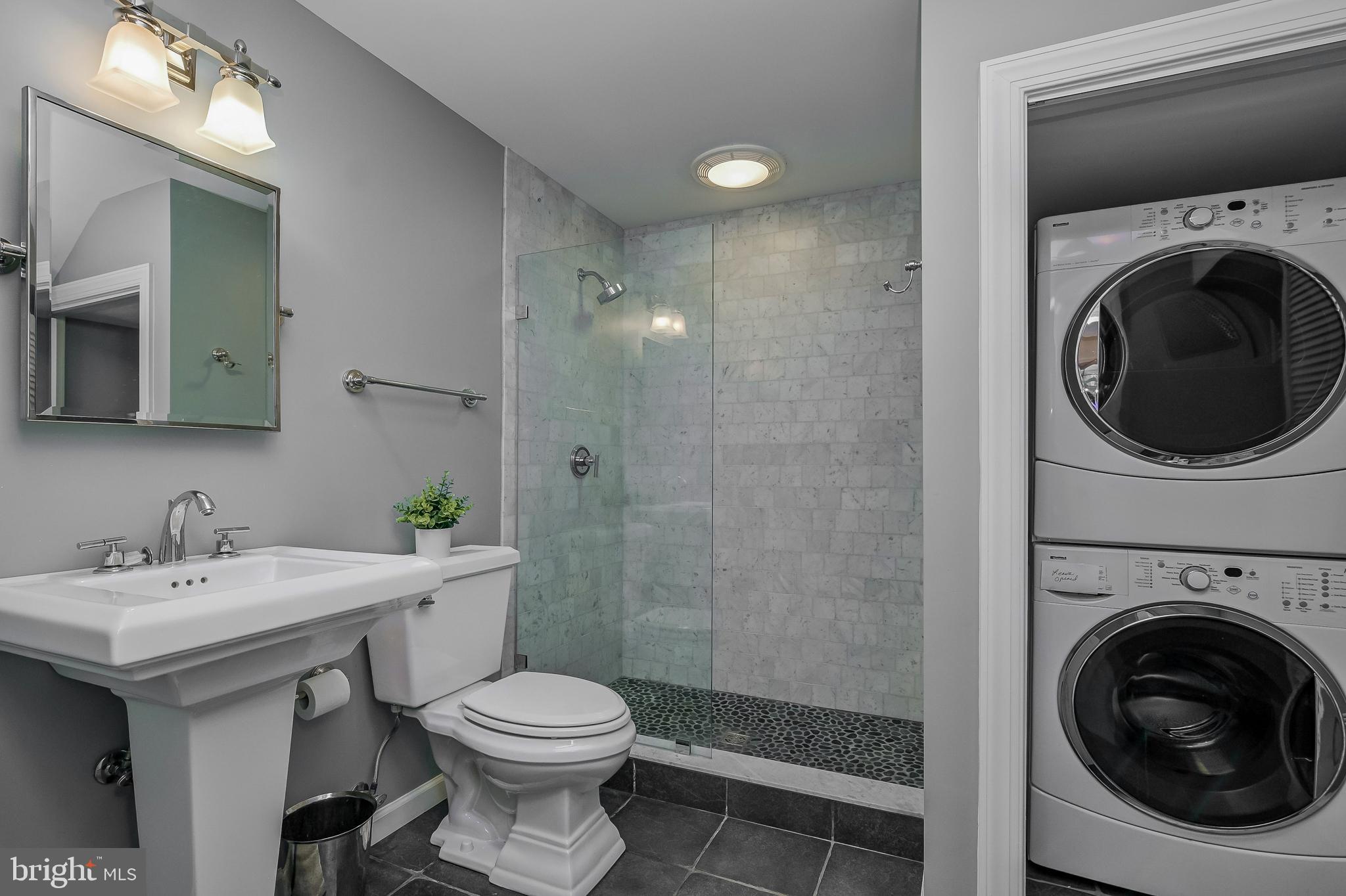 POTOMAC CHASE - Residential