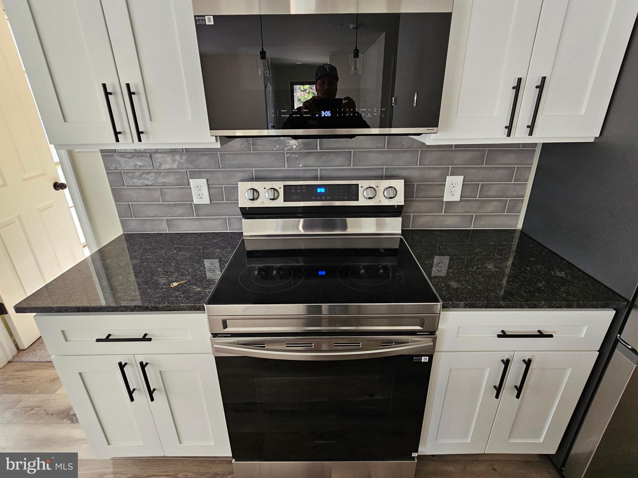 MONTGOMERY BROOK - Residential