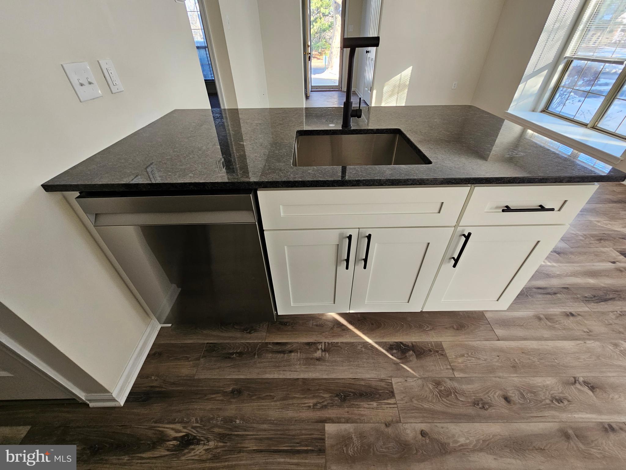 MONTGOMERY BROOK - Residential