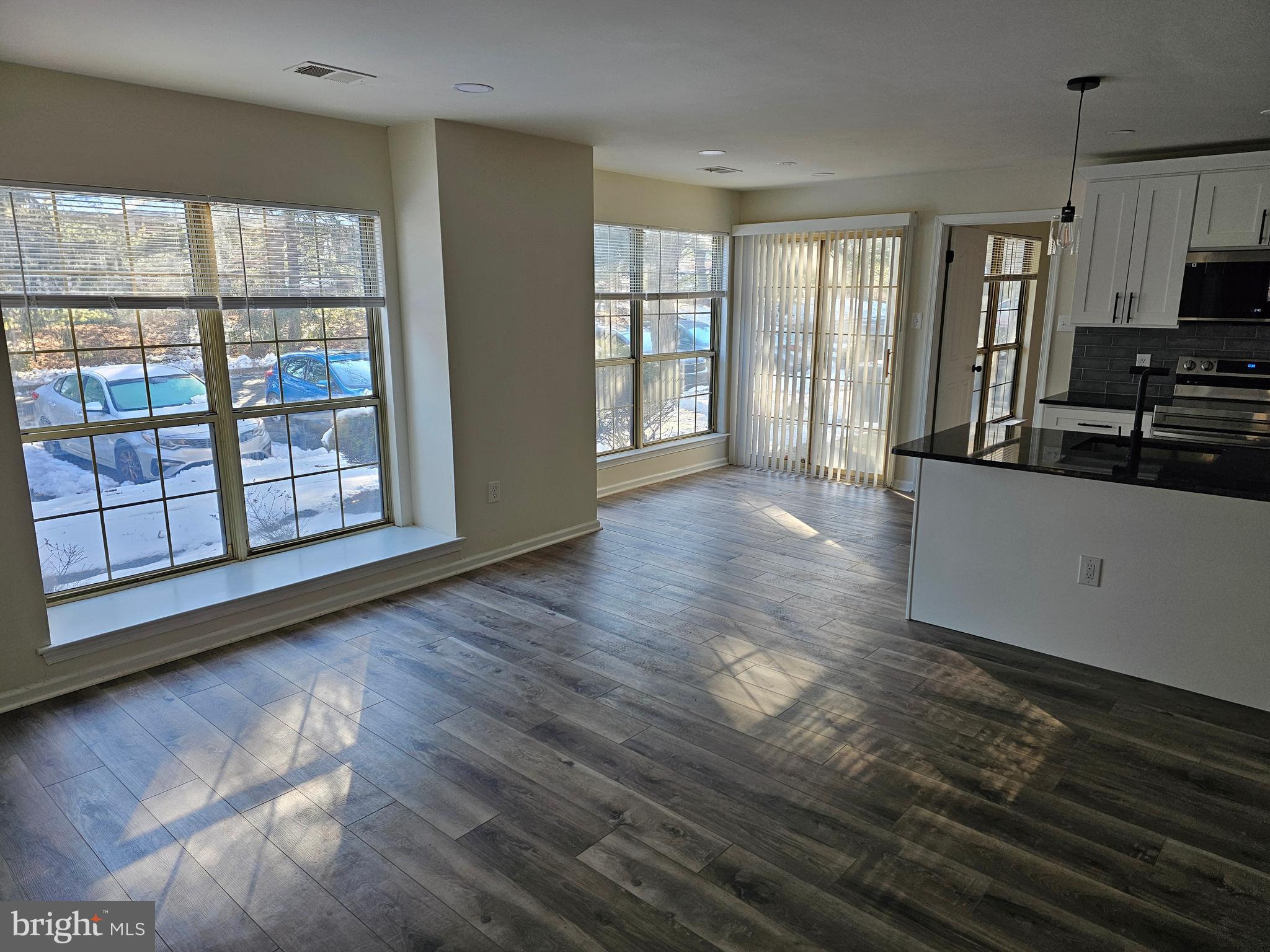 MONTGOMERY BROOK - Residential