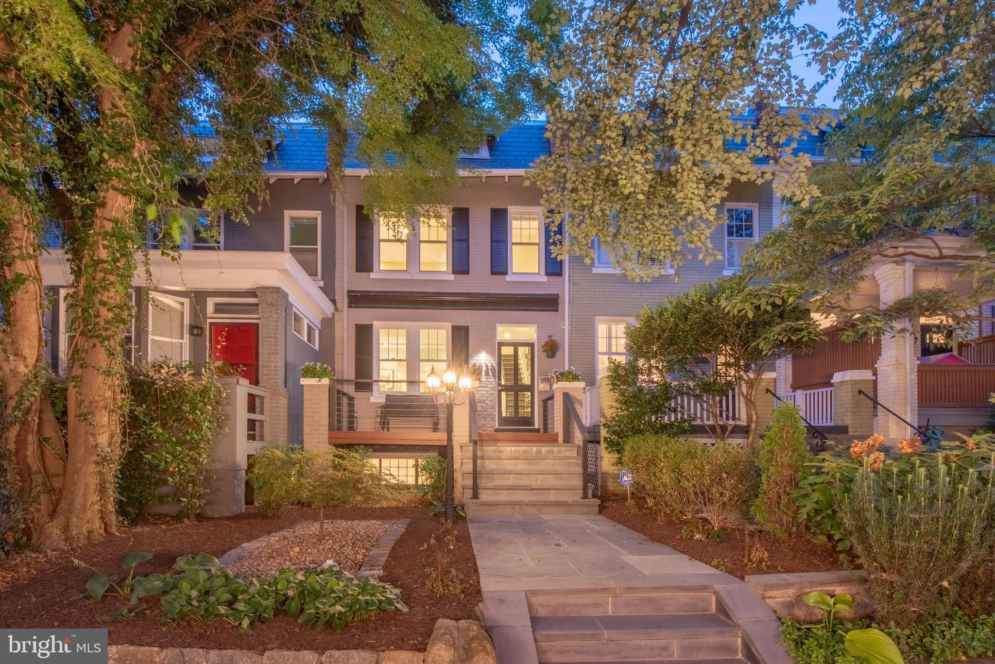2036 37TH STREET NW