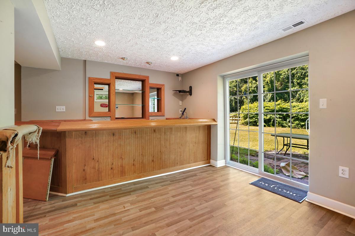 FARMINGTON VILLAGE - Residential