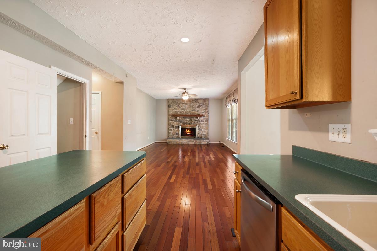 FARMINGTON VILLAGE - Residential