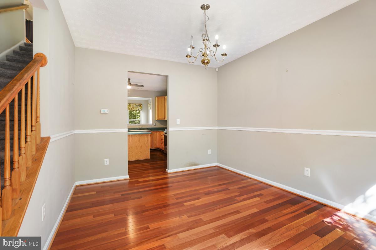 FARMINGTON VILLAGE - Residential