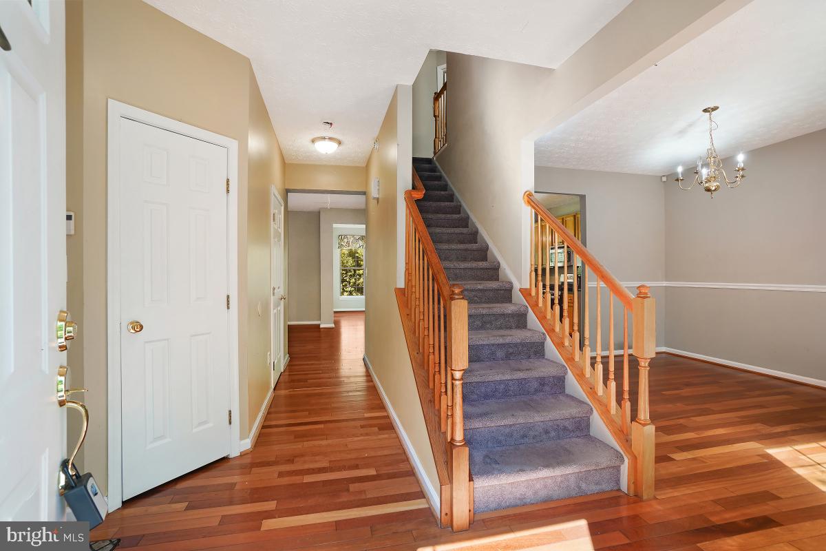 FARMINGTON VILLAGE - Residential