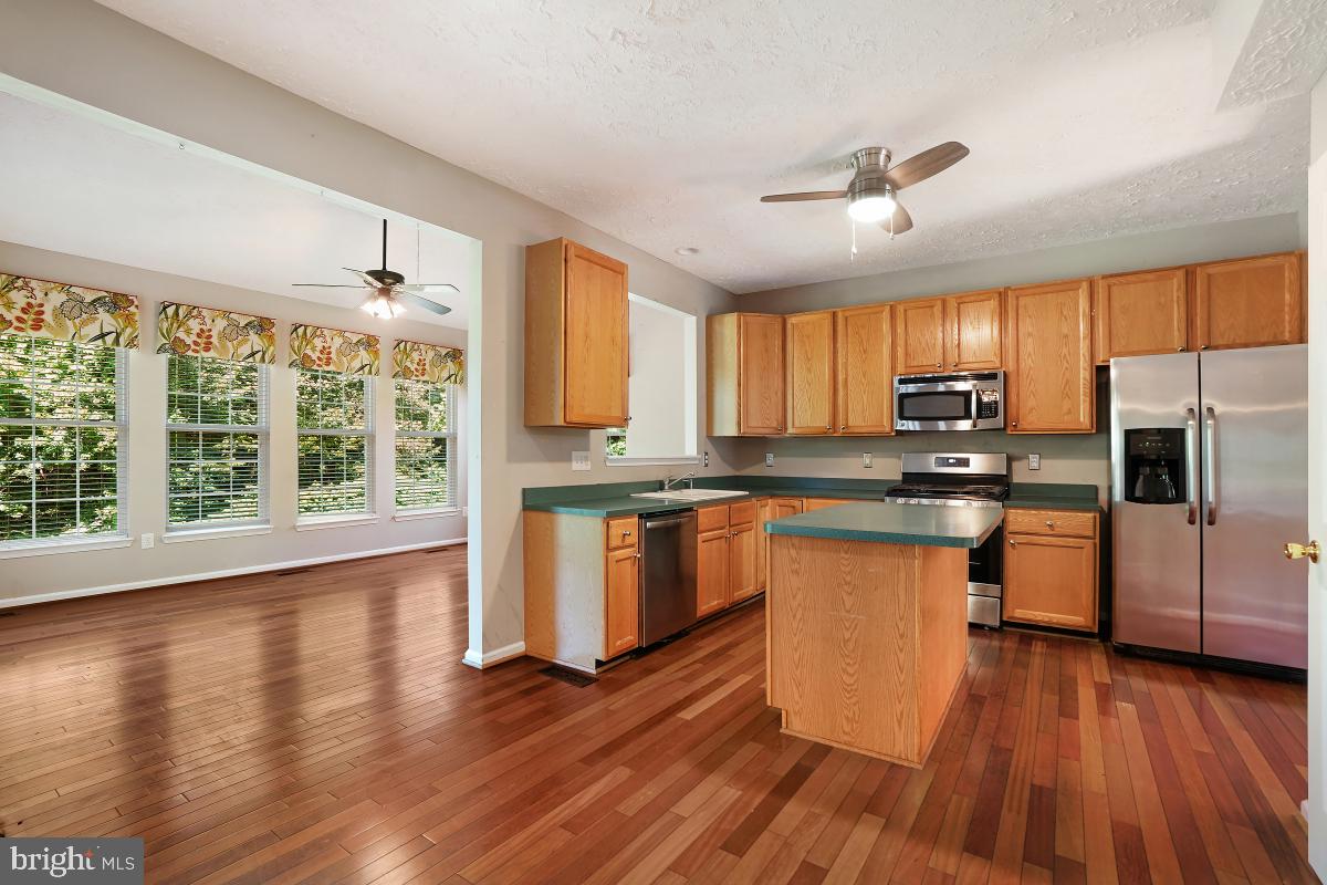 FARMINGTON VILLAGE - Residential