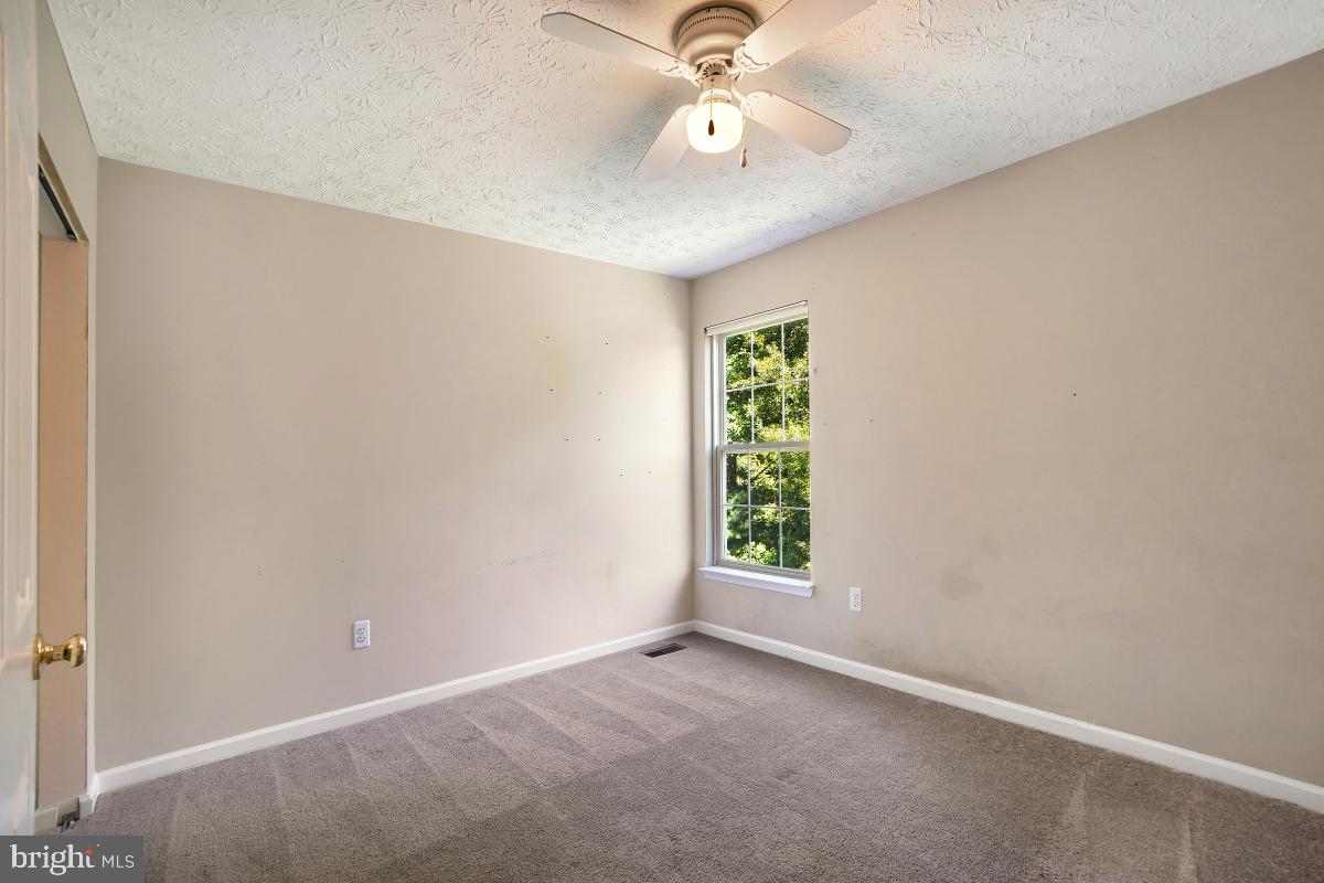 FARMINGTON VILLAGE - Residential