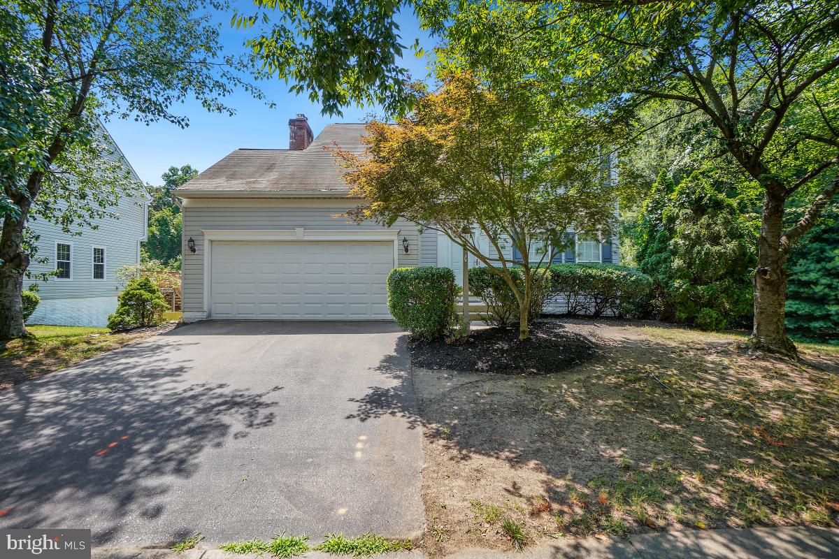 FARMINGTON VILLAGE - Residential