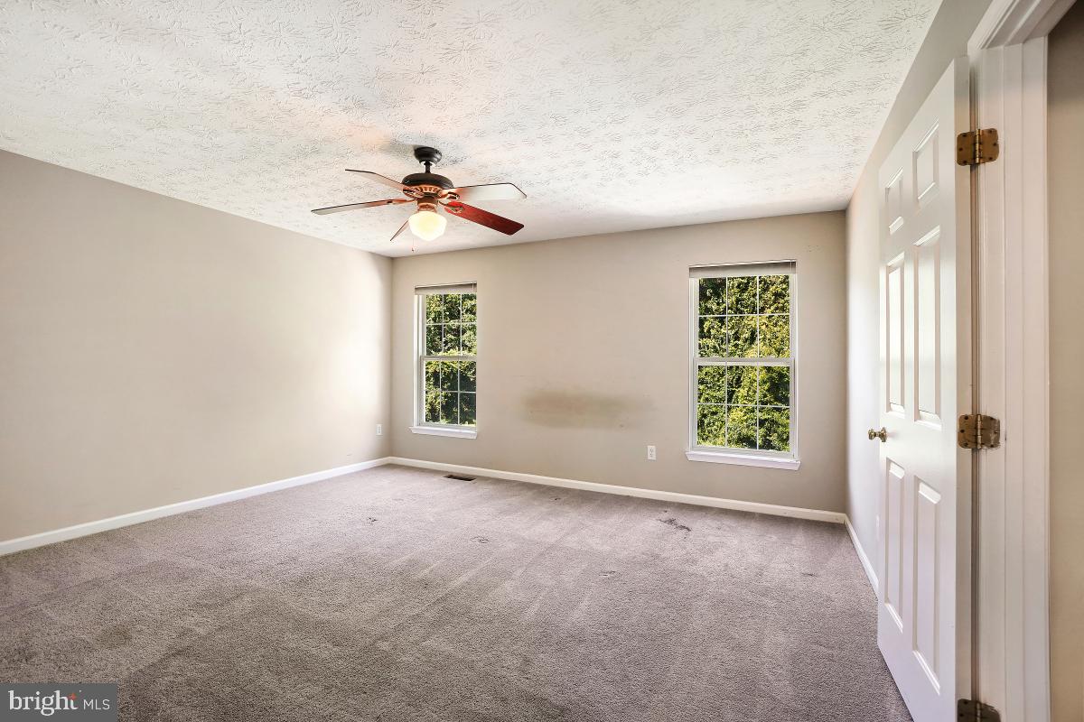 FARMINGTON VILLAGE - Residential