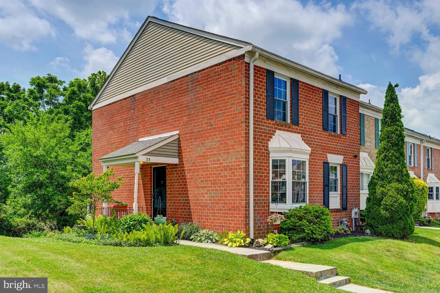29 SILVERTON COURT